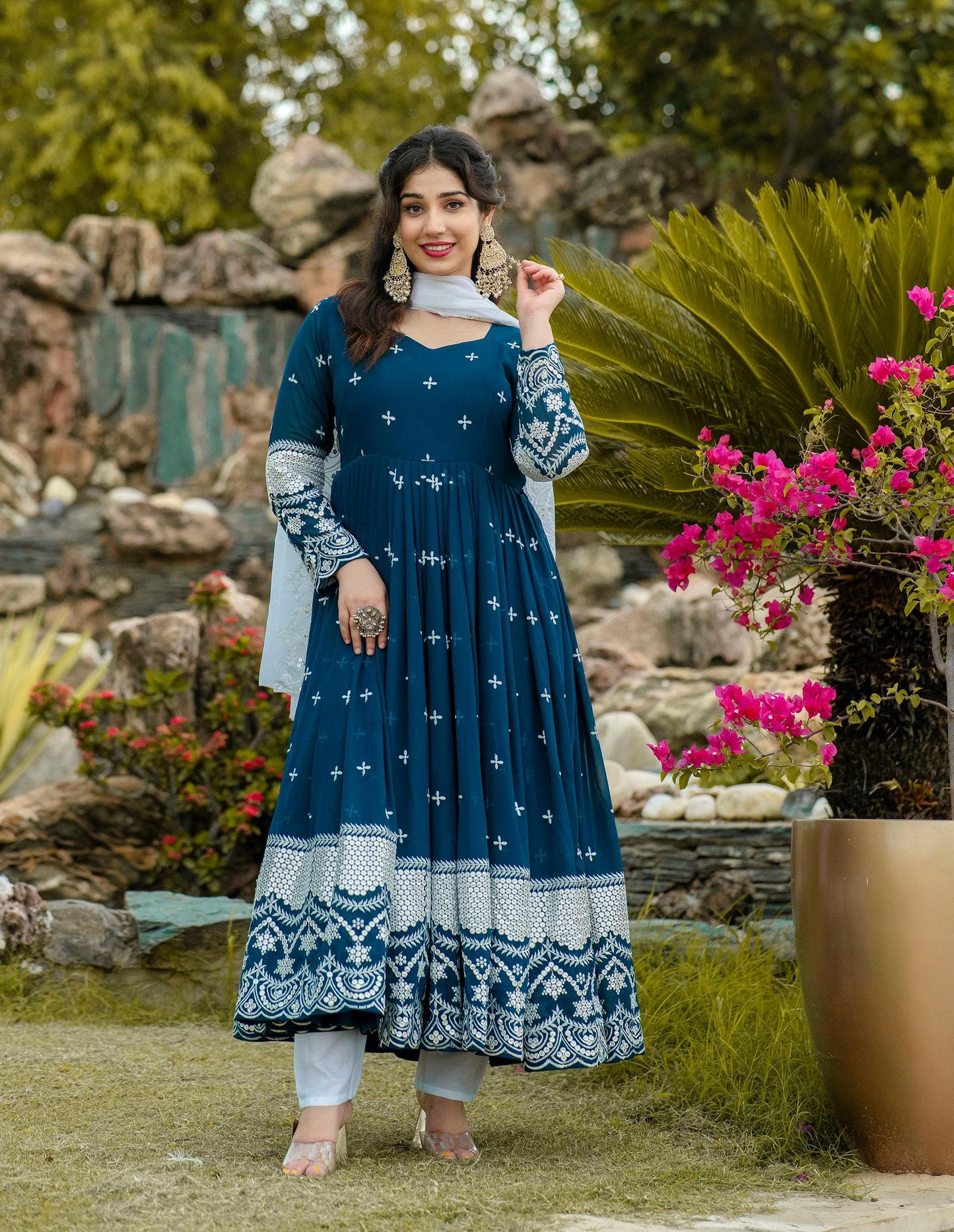 Shanaya Premium Quality Suit Set