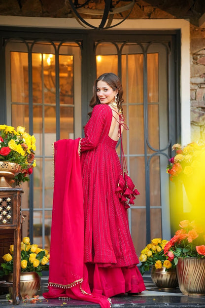 Shreya Faux Blooming Suit Set