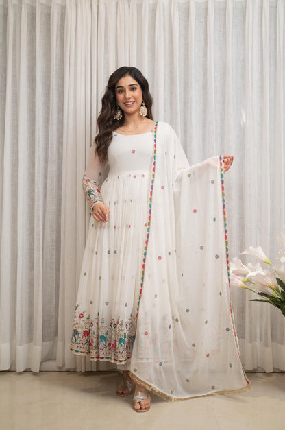 Pearl Glow Embroidered Suit Set