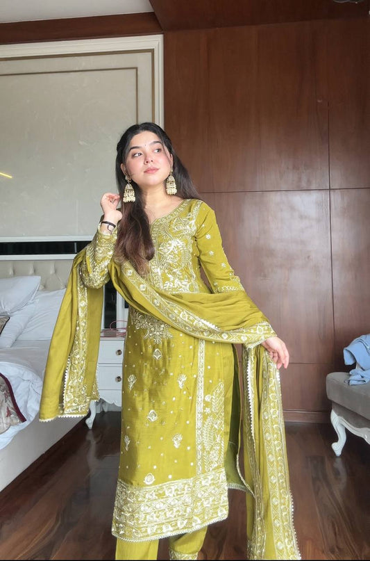 Lishika Traditional Embroidered Kurta Set with Dupatta