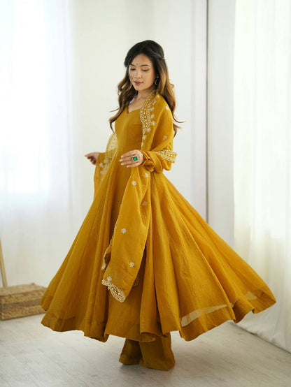 Aadhya Radiant Royal Flare Anarkali Set