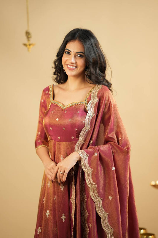 Zehraat-e-Gulab – The Royal Rosé Anarkali