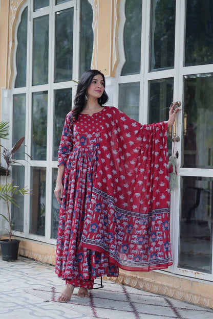 Mahira Grace In Vibrant Pure Cotton Suit