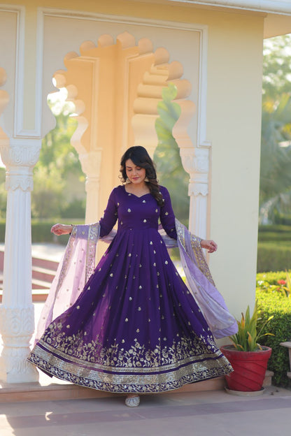 Anvika’s Regal Grace Anarkali Suit