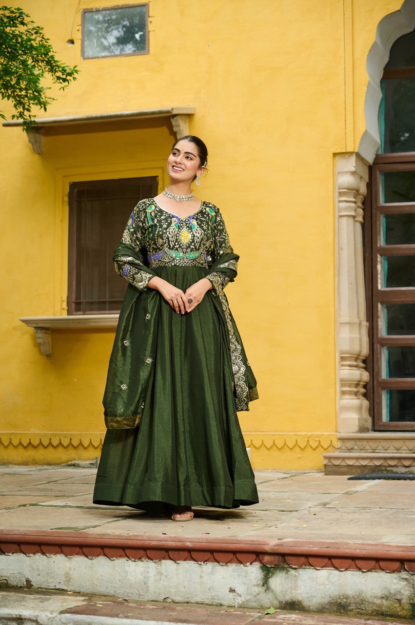Nayisha Royal Charm Anarkali Gown