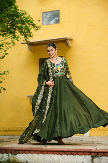 Nayisha Royal Charm Anarkali Gown