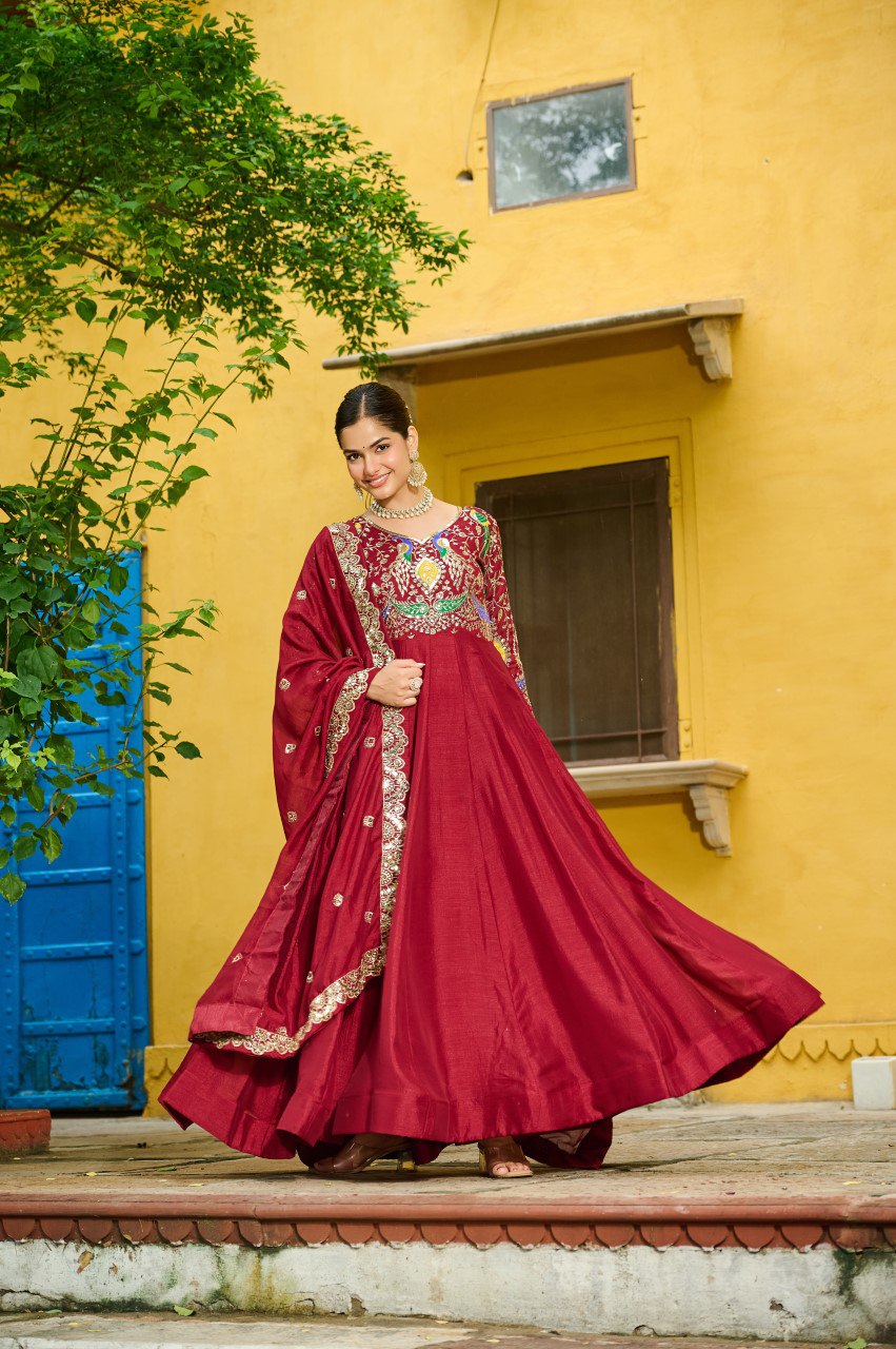 Nayisha Royal Charm Anarkali Gown
